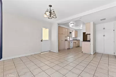 10048 Swinton Avenue, Granada Hills, CA 91343 - Photo 15