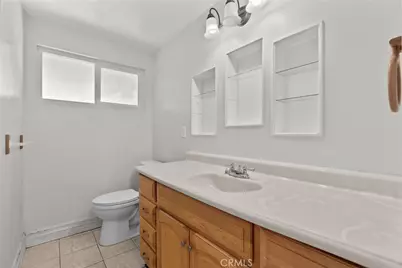 10048 Swinton Avenue, Granada Hills, CA 91343 - Photo 19