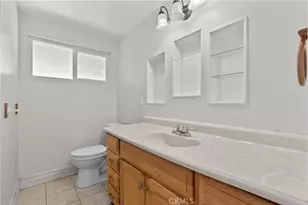 10048 Swinton Ave, Granada Hills, CA 91343 - Photo 19