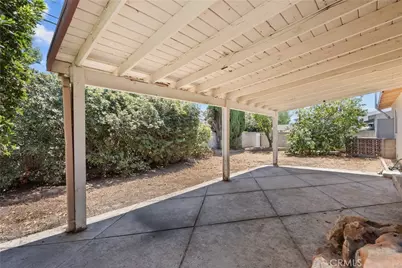 10048 Swinton Avenue, Granada Hills, CA 91343 - Photo 31