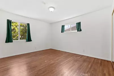 10048 Swinton Avenue, Granada Hills, CA 91343 - Photo 25