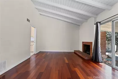 10048 Swinton Avenue, Granada Hills, CA 91343 - Photo 5