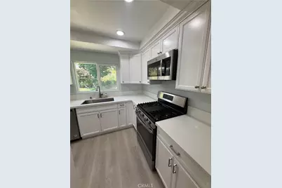32035 Green Hill Drive, Castaic, CA 91384 - Photo 11