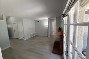 32035 Green Hill Dr, Castaic, CA 91384 - Photo 7