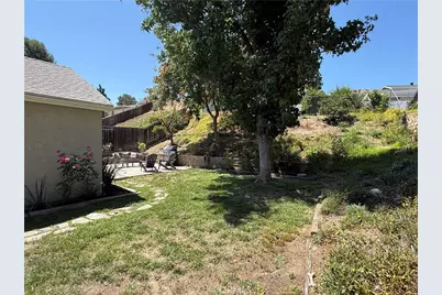32035 Green Hill Drive, Castaic, CA 91384 - Photo 25