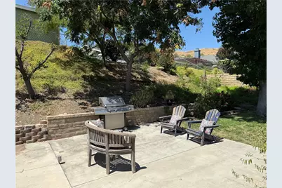 32035 Green Hill Drive, Castaic, CA 91384 - Photo 3