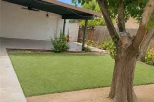 1850 Pepper Tree Close, Wasco, CA 93280 - Photo 15