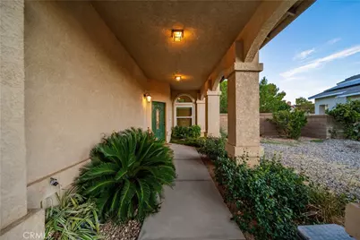 5630 W Avenue L1, Lancaster, CA 93536 - Photo 3