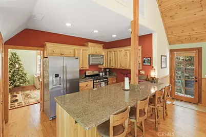 118 E Lane, Lake Arrowhead, CA 92352 - Photo 27