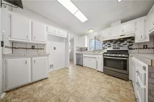 5200 Entrar Dr Spc 32, Palmdale, CA 93551 - Photo 11