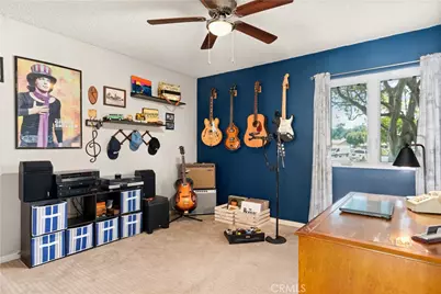 33 N Madrid, Newbury Park, CA 91320 - Photo 19