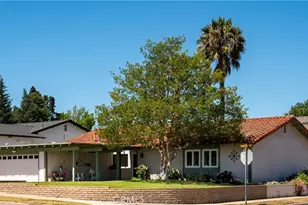 33 N Madrid, Newbury Park, CA 91320 - Photo 1