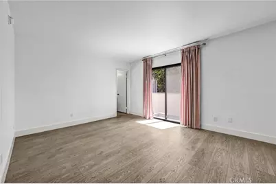 5805 Whitsett Avenue #201, Valley Village, CA 91607 - Photo 17