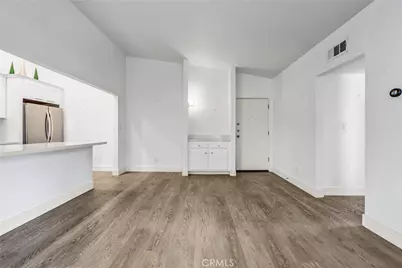 5805 Whitsett Avenue #201, Valley Village, CA 91607 - Photo 5