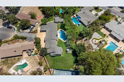 5200 Armida Drive, Woodland Hills, CA 91364 - Photo 57