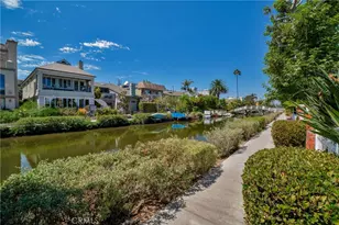 2722 Grand Canal, Los Angeles, CA 90291 - Photo 9