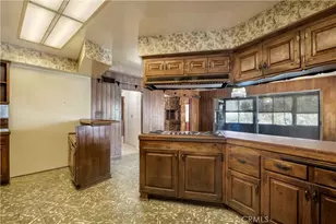 5346 Elvira Rd, Woodland Hills, CA 91364 - Photo 33