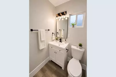 605 G Street, Bakersfield, CA 93304 - Photo 9