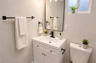 605 G St, Bakersfield, CA 93304 - Photo 9
