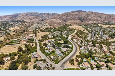 18169 Knoll Hill Drive, Granada Hills, CA 91344 - Photo 25