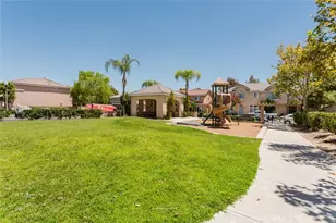 24444 Montevista Cir, Valencia, CA 91354 - Photo 37