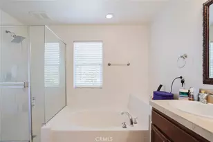 24444 Montevista Cir, Valencia, CA 91354 - Photo 19