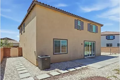 8873 Beacon, Hesperia, CA 92344 - Photo 39