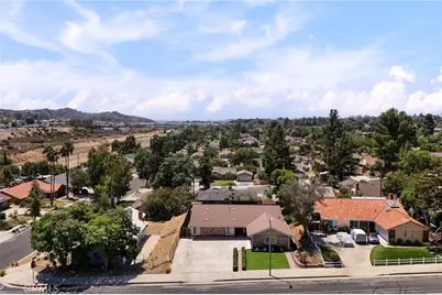 13719 Gavina Avenue, Sylmar, CA 91342 - Photo 31