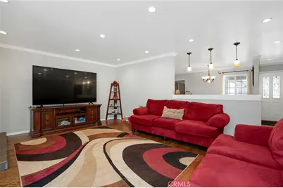 13719 Gavina Avenue, Sylmar, CA 91342 - Photo 3
