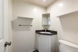 22242 Germain St, Chatsworth, CA 91311 - Photo 11