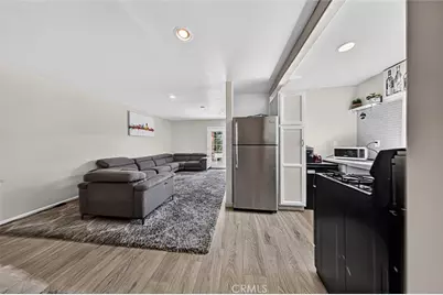 7959 Bothwell Road, Reseda, CA 91335 - Photo 15