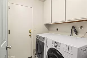 11934 Rexbon, Granada Hills, CA 91344 - Photo 33