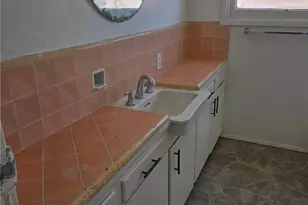 208 Brink Dr, Bakersfield, CA 93304 - Photo 7
