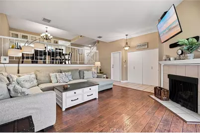 18360 Collins #L, Tarzana, CA 91356 - Photo 1