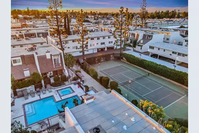 18360 Collins #L, Tarzana, CA 91356 - Photo 37