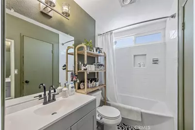 27068 Hidaway #7, Canyon Country, CA 91351 - Photo 15