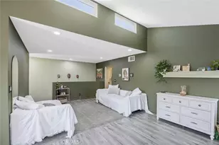 27068 Hidaway, Canyon Country, CA 91351 - Photo 5