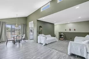 27068 Hidaway, Canyon Country, CA 91351 - Photo 7