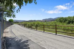 27068 Hidaway, Canyon Country, CA 91351 - Photo 23