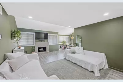 27068 Hidaway #7, Canyon Country, CA 91351 - Photo 5