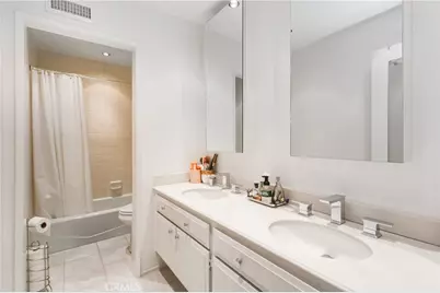 19865 Hiawatha Street, Chatsworth, CA 91311 - Photo 27