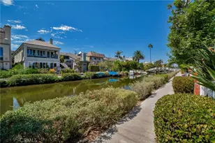 2722 Grand Canal, Los Angeles, CA 90291 - Photo 9