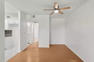 11150 Glenoaks Blvd, Pacoima, CA 91331 - Photo 17