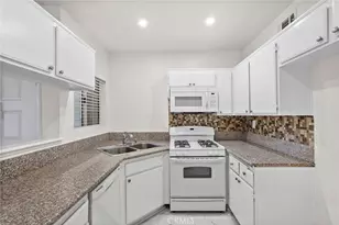 11150 Glenoaks Blvd, Pacoima, CA 91331 - Photo 21