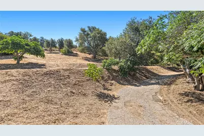 1194 Black Canyon, Simi Valley, CA 93063 - Photo 3