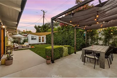 7247 Genesta, Lake Balboa, CA 91406 - Photo 33