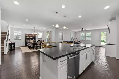 26425 Riverrock Way, Saugus, CA 91350 - Photo 17
