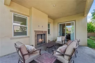 26425 Riverrock Way, Saugus, CA 91350 - Photo 23