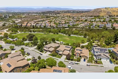 26425 Riverrock Way, Saugus, CA 91350 - Photo 55