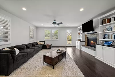 26425 Riverrock Way, Saugus, CA 91350 - Photo 9